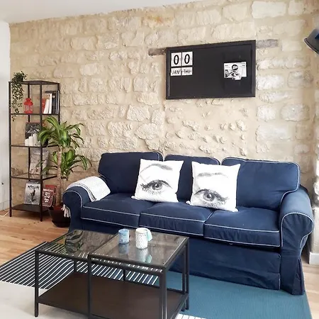 Paris-place De Clichy Apartment